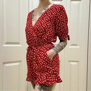 One❤️Clothing Los Angeles Red Floral Romper XS